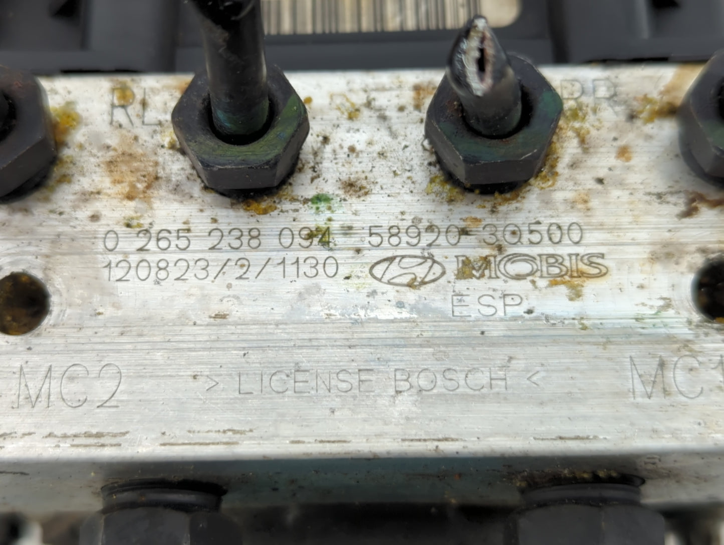 2011-2013 Hyundai Sonata ABS Pump Control Module Replacement P/N:58920-3Q500 Fits Fits 2011 2012 2013 OEM Used Auto Parts -