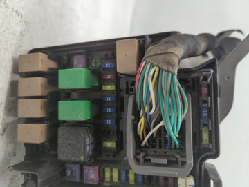 2011-2014 Hyundai Sonata Fusebox Fuse Box Panel Relay Module P/N:VS912003Q074YA Fits Fits 2011 2012 2013 2014 OEM Used Auto Parts