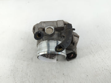 2011-2014 Hyundai Sonata Throttle Body P/N:35100-2G700 Fits Fits 2011 2012 2013 2014 2015 2016 OEM Used Auto Parts