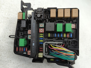 2011-2014 Hyundai Sonata Fusebox Fuse Box Panel Relay Module P/N:VS912003Q095YB Fits Fits 2011 2012 2013 2014 OEM Used Auto Parts