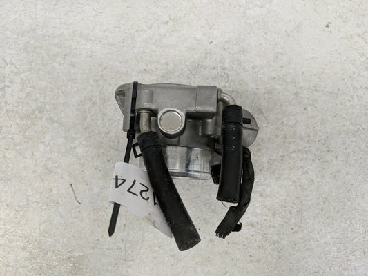 2010-2013 Hyundai Tucson Throttle Body P/N:590 930 001 35100-25400 Fits Fits 2006 2007 2008 2009 2010 2011 2012 2013 OEM Used Auto Parts