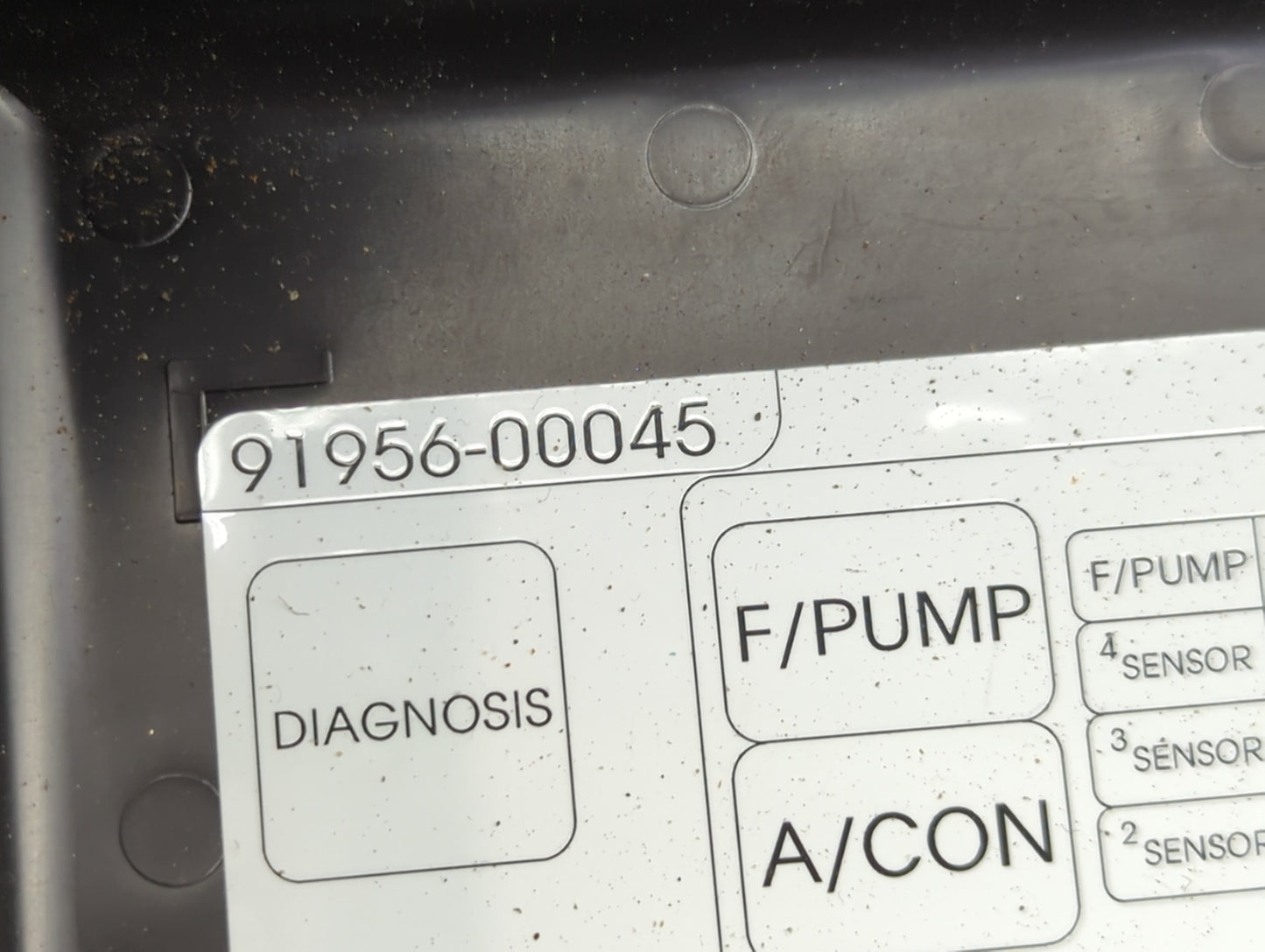 2013 Hyundai Tucson Fusebox Fuse Box Panel Relay Module P/N:91956-00045 Fits OEM Used Auto Parts - Oemusedautoparts1.com