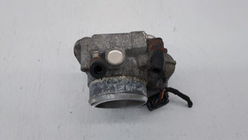 2010-2013 Hyundai Tucson Throttle Body P/N:35100-25400 35100-25200 Fits Fits 2006 2007 2008 2009 2010 2011 2012 2013 OEM Used Auto Parts