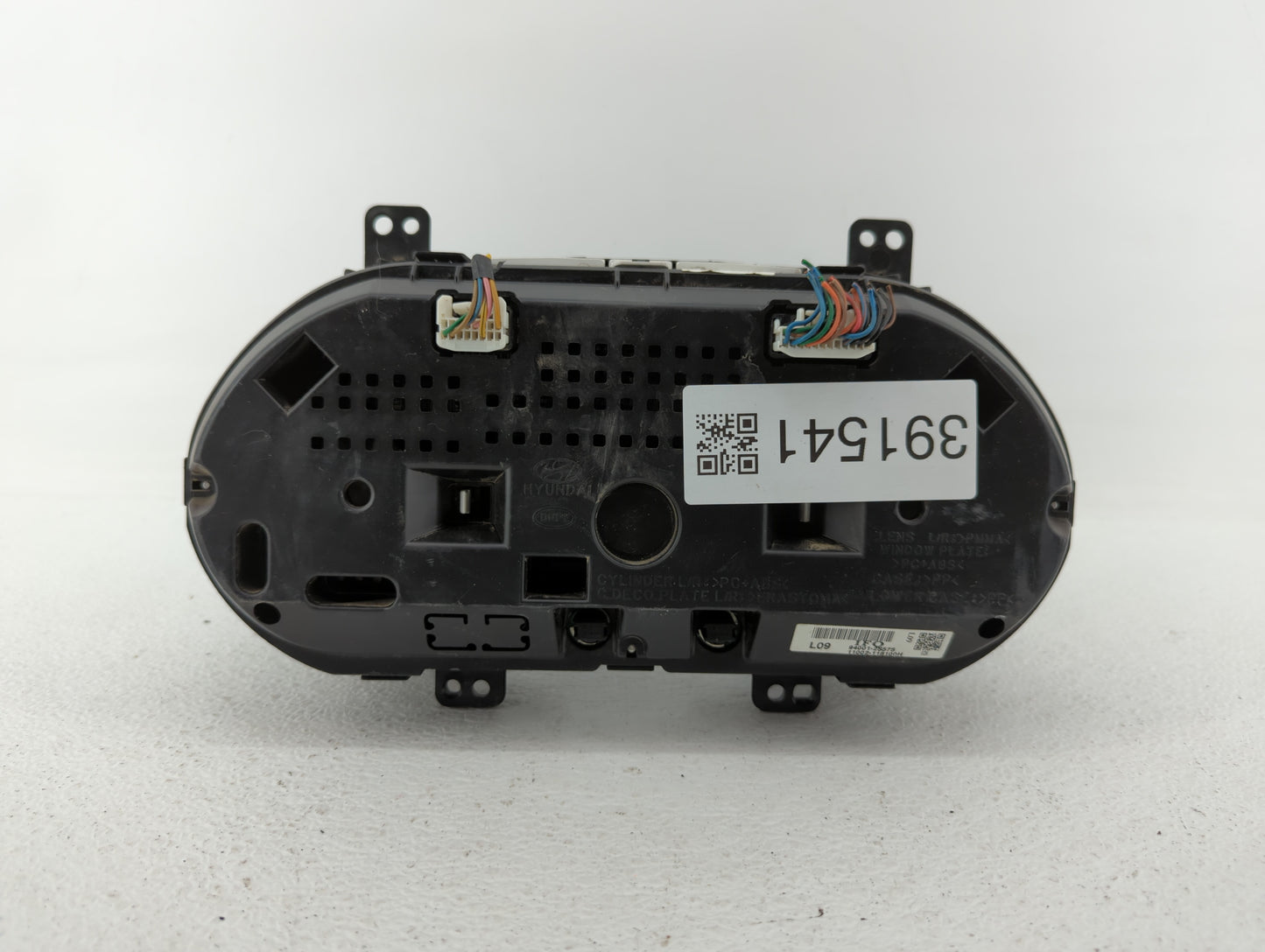 2010-2013 Hyundai Tucson Instrument Cluster Speedometer Gauges P/N:94001-2S570 94001-2S575 Fits Fits 2010 2011 2012 2013 OEM