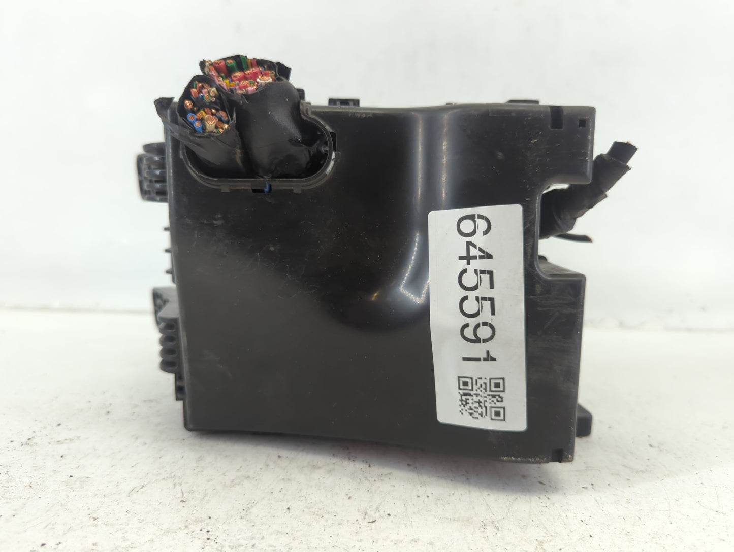 2011-2013 Hyundai Tucson Fusebox Fuse Box Panel Relay Module P/N:91402 2S054 Fits Fits 2011 2012 2013 OEM Used Auto Parts -
