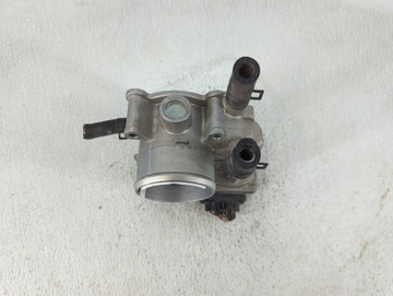 2012-2017 Hyundai Veloster Throttle Body P/N:35100-2B300 Fits Fits 2012 2013 2014 2015 2016 2017 2018 2019 OEM Used Auto Parts