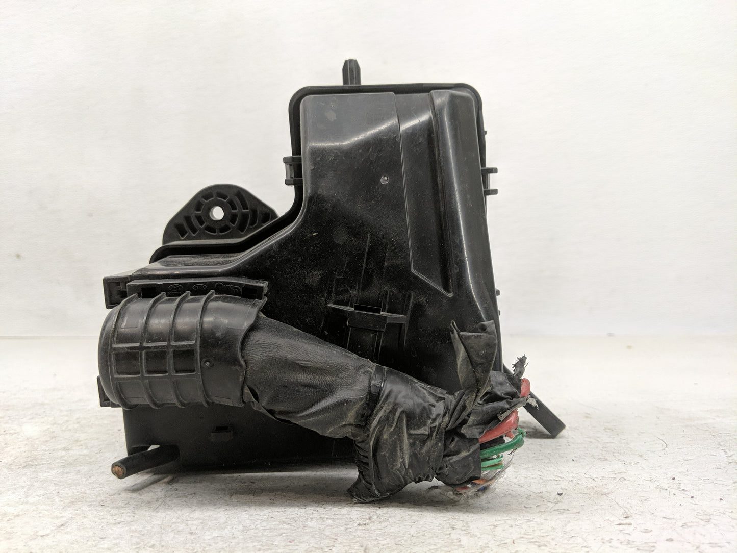 2012-2014 Hyundai Veloster Fusebox Fuse Box Panel Relay Module P/N:91941-2V221 91236 2V612 Fits Fits 2012 2013 2014 OEM Used