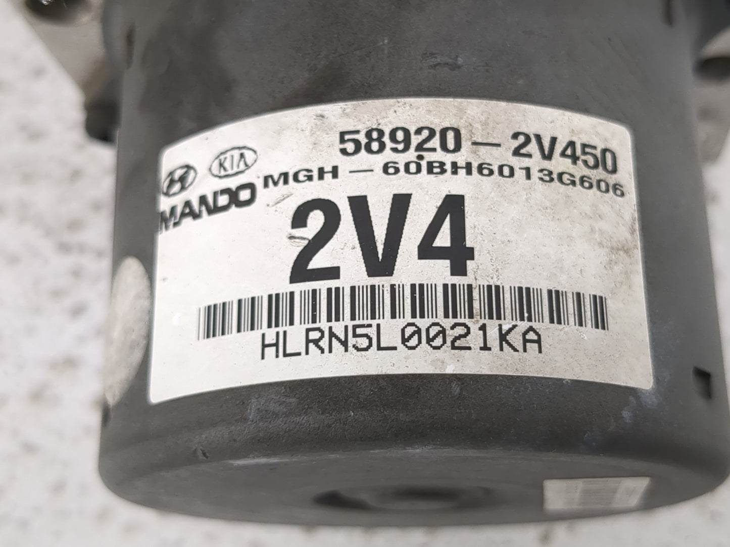 2013 Hyundai Veloster ABS Pump Control Module Replacement P/N:58920-2V450 Fits OEM Used Auto Parts - Oemusedautoparts1.com