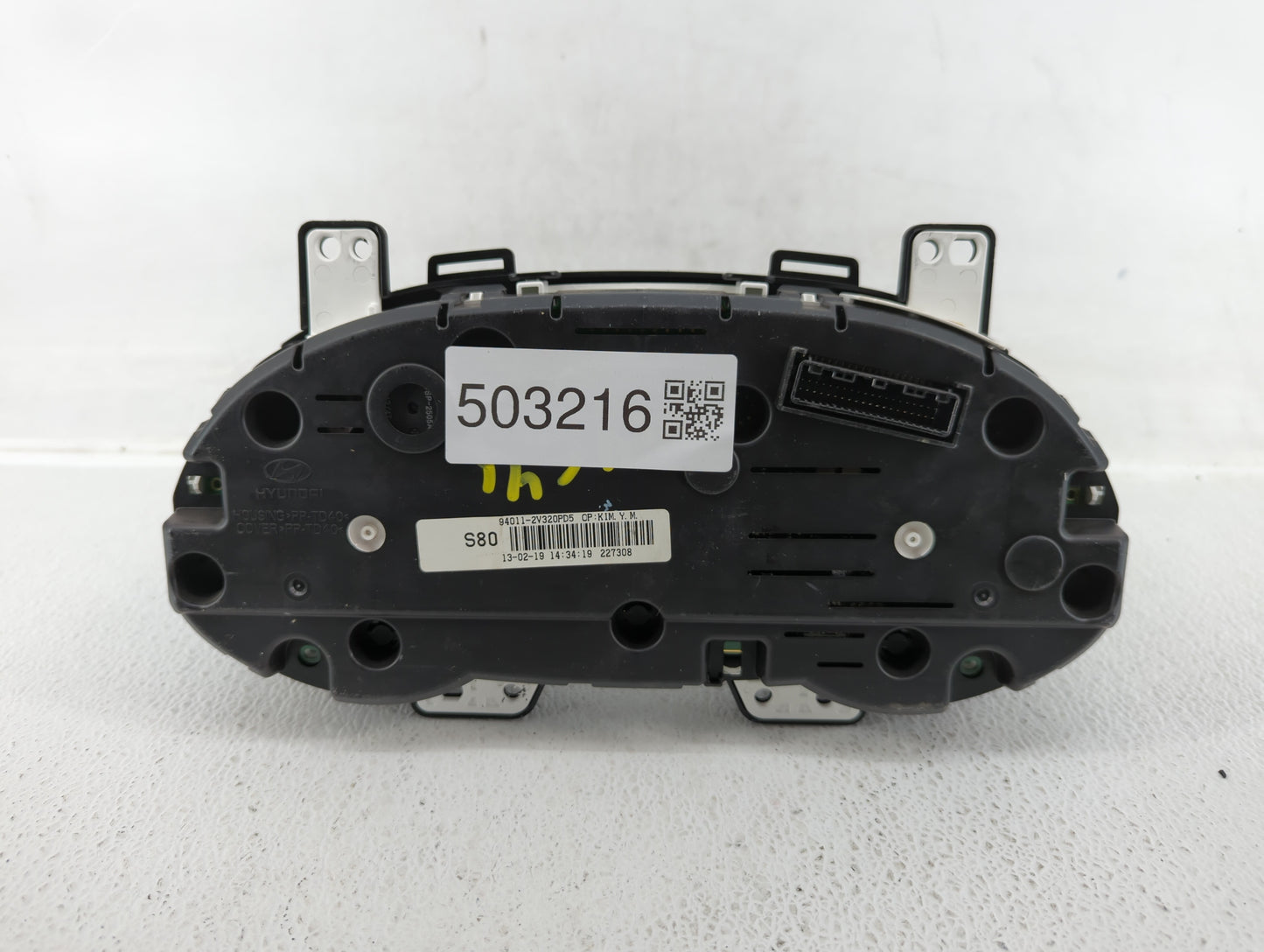 2012-2015 Hyundai Veloster Instrument Cluster Speedometer Gauges P/N:94011-2V320PD5 94001-2V321RDR Fits Fits 2012 2013 2014