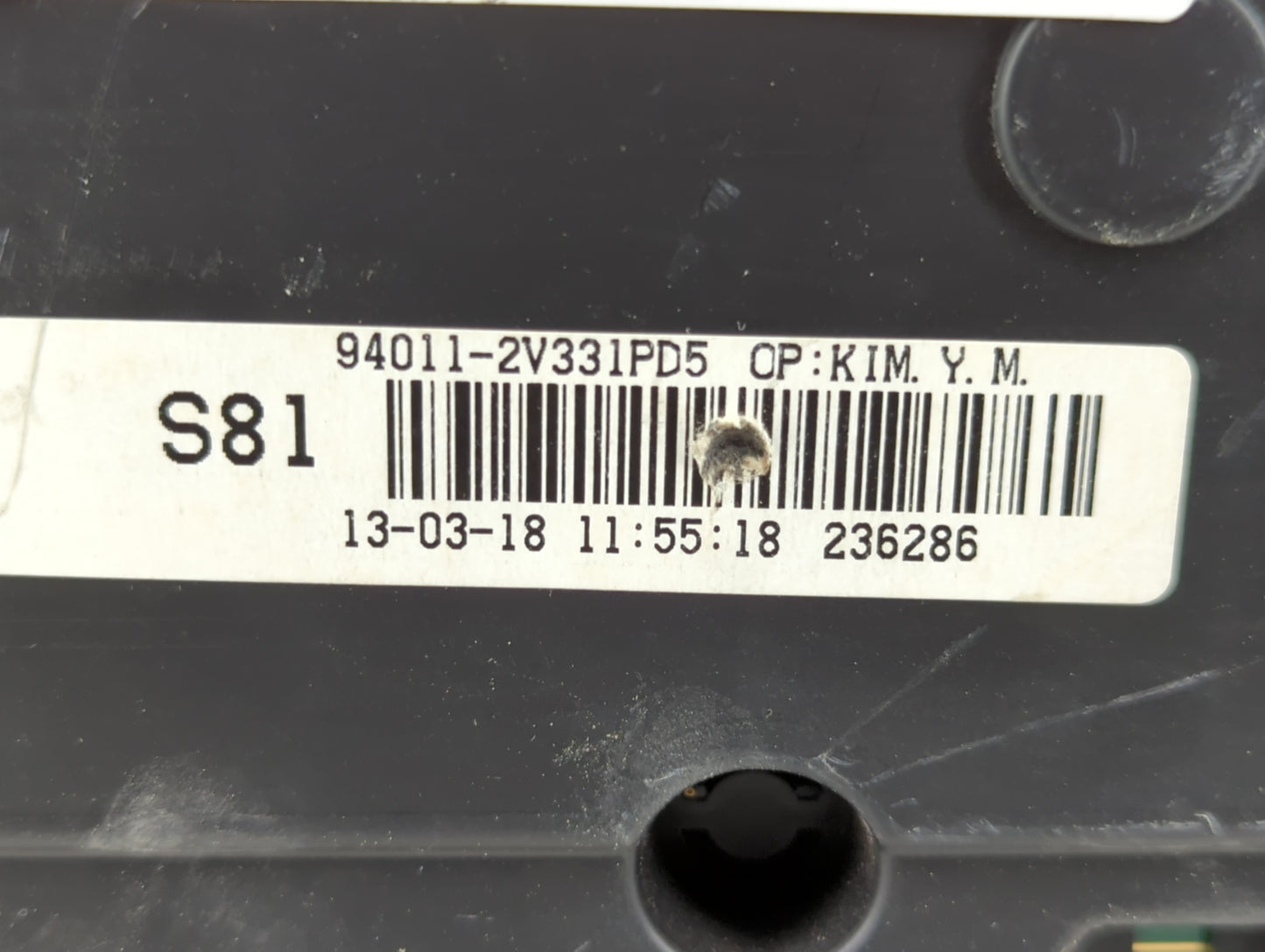 2012-2015 Hyundai Veloster Instrument Cluster Speedometer Gauges P/N:94011-2V331PD5 Fits Fits 2012 2013 2014 2015 OEM Used A