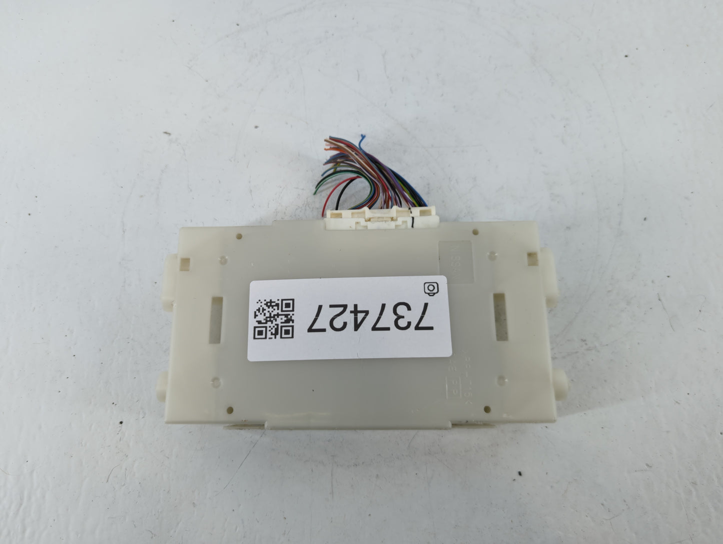 2011-2013 Infiniti Qx56 Body Control Module Bcm Inner Cabin Fuse Box - Oemusedautoparts1.com