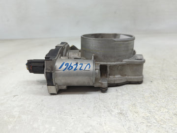 2013-2019 Jaguar Xj Throttle Body P/N:DX23-9F991-AB A2C31286800 Fits Fits 2013 2014 2015 2016 2017 2018 2019 2020 OEM Used Auto Parts