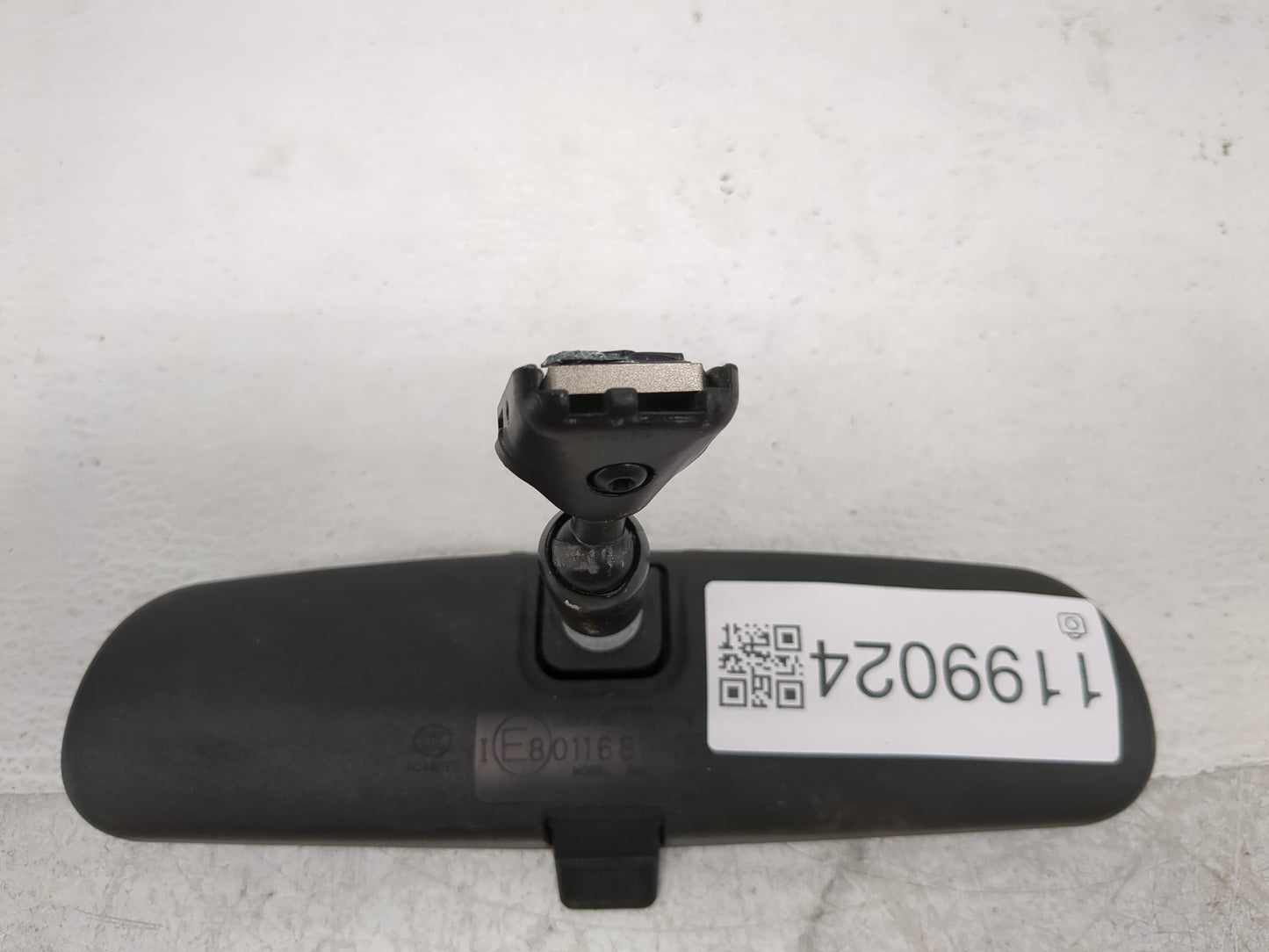 2013 Jeep Compass Interior Rear View Mirror Replacement OEM P/N:E8011681 Fits OEM Used Auto Parts - Oemusedautoparts1.com