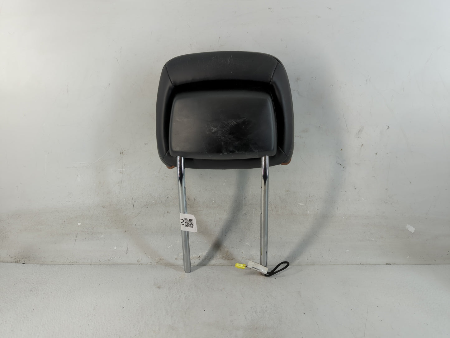 2013 Jeep Grand Cherokee Headrest Head Rest Front Driver Passenger Seat Fits OEM Used Auto Parts - Oemusedautoparts1.com