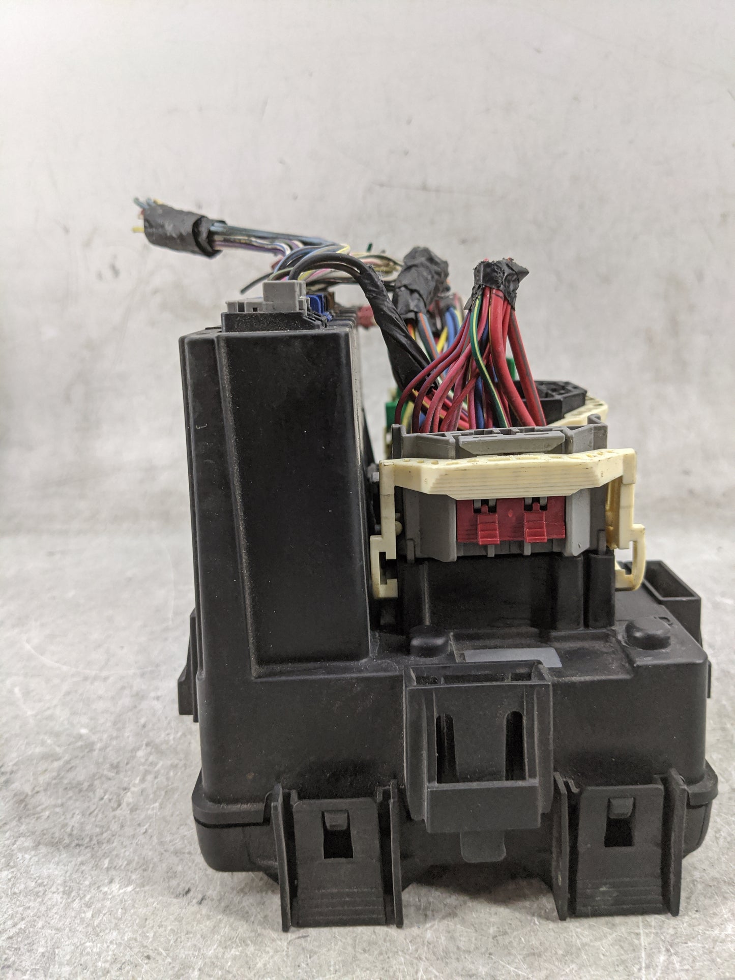 2011-2014 Jeep Patriot Fusebox Fuse Box Relay Module Tipm 1476333 - Oemusedautoparts1.com
