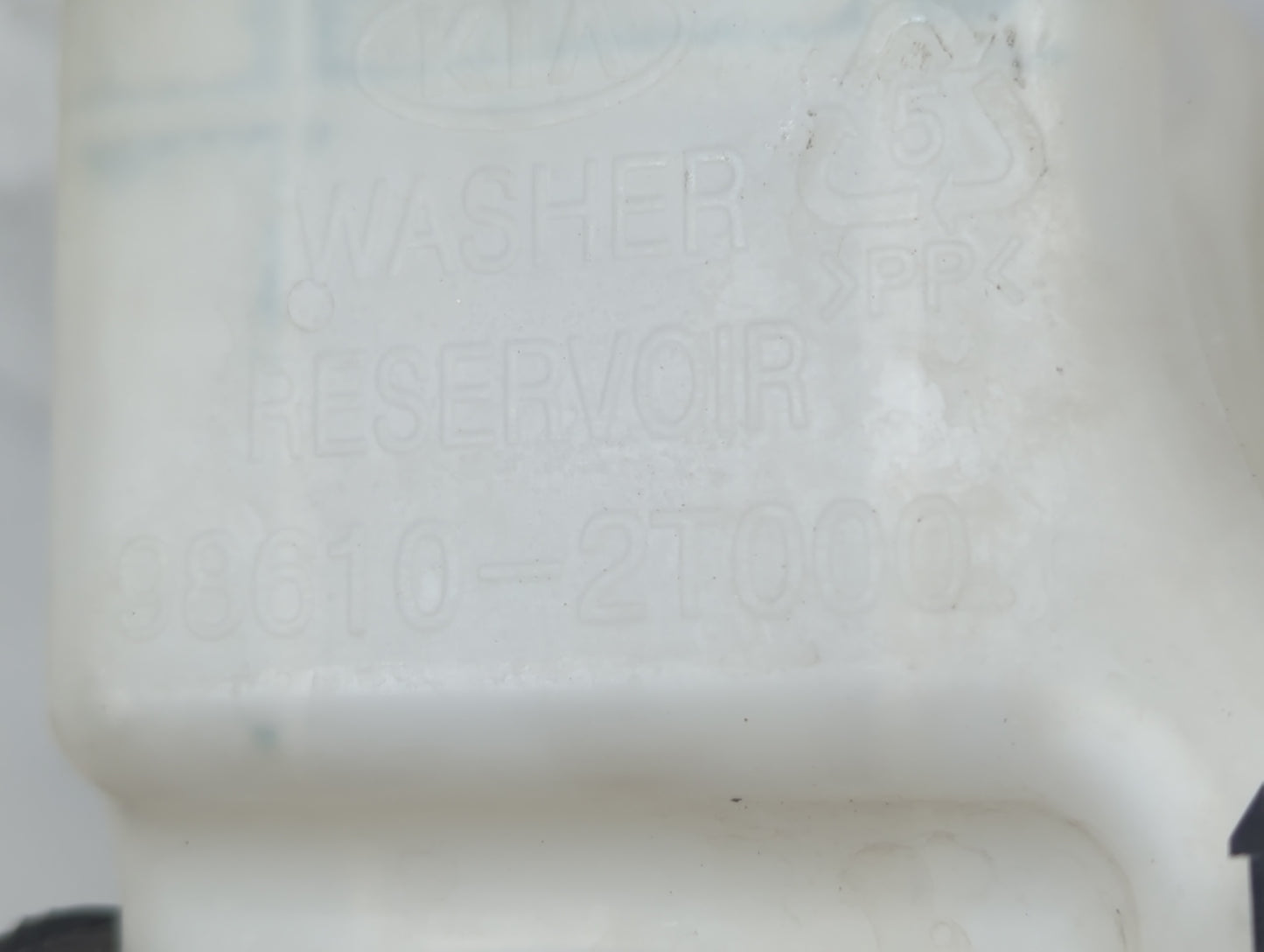 2011-2015 Kia Optima Windshield Washer Fluid Reservoir Bottle Oem - Oemusedautoparts1.com