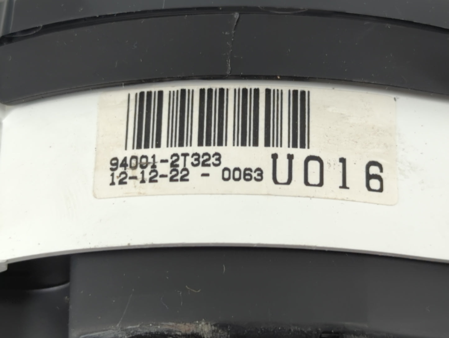 2012-2013 Kia Optima Instrument Cluster Speedometer Gauges P/N:94001-2T323 Fits Fits 2012 2013 OEM Used Auto Parts - Oemused