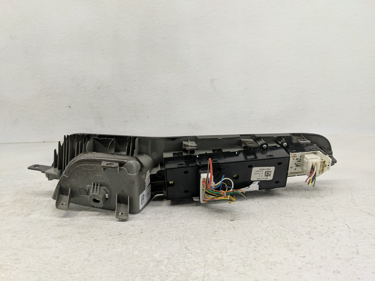 2011-2013 Kia Optima Master Power Window Switch Replacement Driver Side Left Fits Fits 2011 2012 2013 OEM Used Auto Parts -