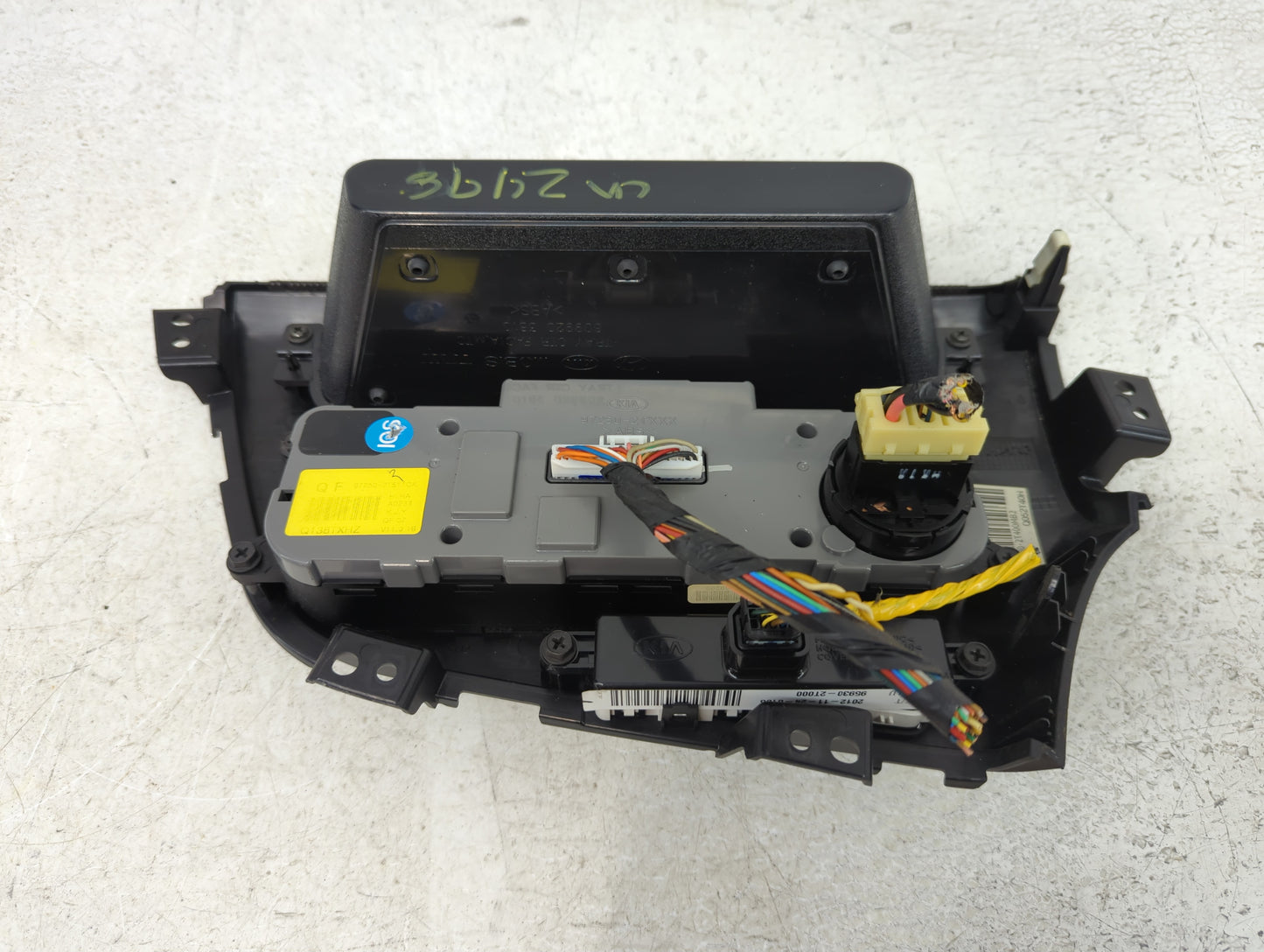 2011-2013 Kia Optima Climate Control Module Temperature AC/Heater Replacement P/N:97250-2T511CA Fits Fits 2011 2012 2013 OEM