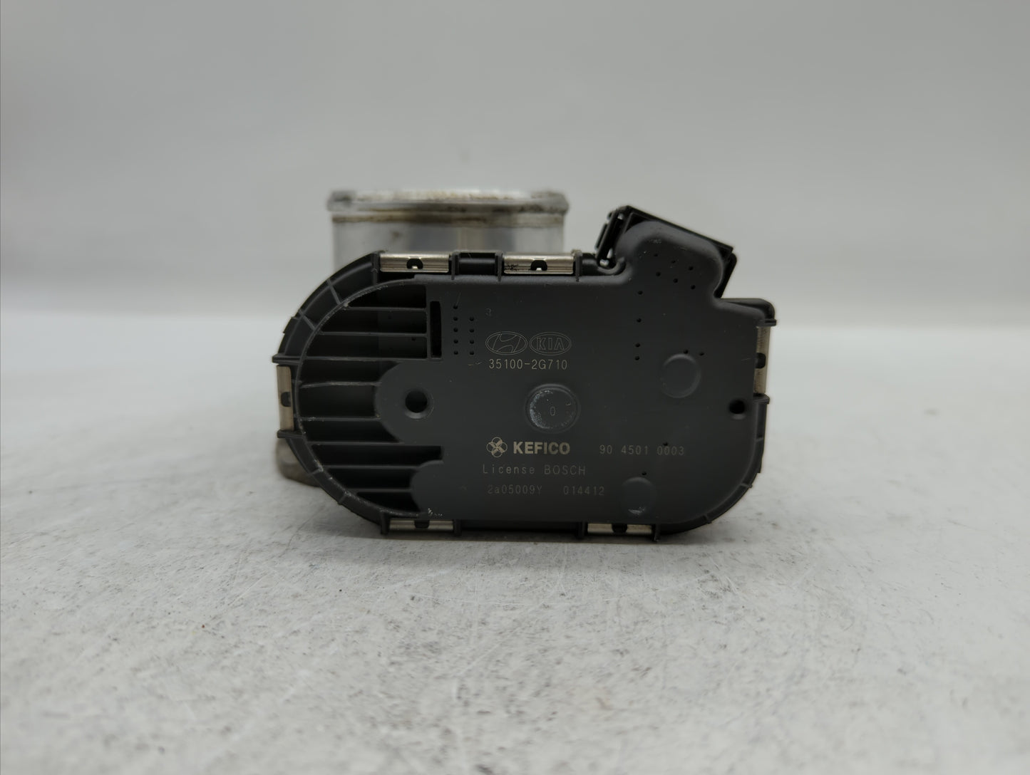 2011-2015 Kia Optima Throttle Body P/N:35100-2G710 Fits Fits 2011 2012 2013 2014 2015 2016 OEM Used Auto Parts - Oemusedauto