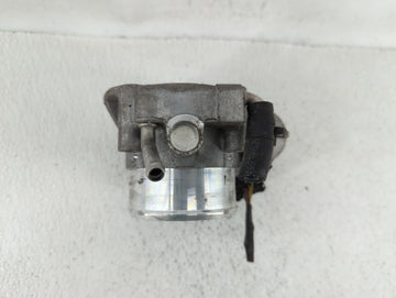 2011-2015 Kia Optima Throttle Body P/N:35100-2G700 Fits Fits 2011 2012 2013 2014 2015 2016 OEM Used Auto Parts