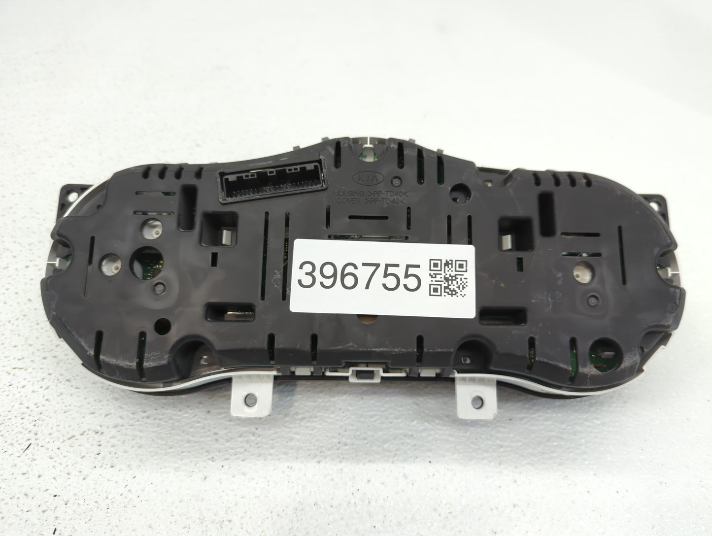 2012-2013 Kia Optima Instrument Cluster Speedometer Gauges P/N:94001-2T323 94001-2T322 Fits Fits 2012 2013 OEM Used Auto Par