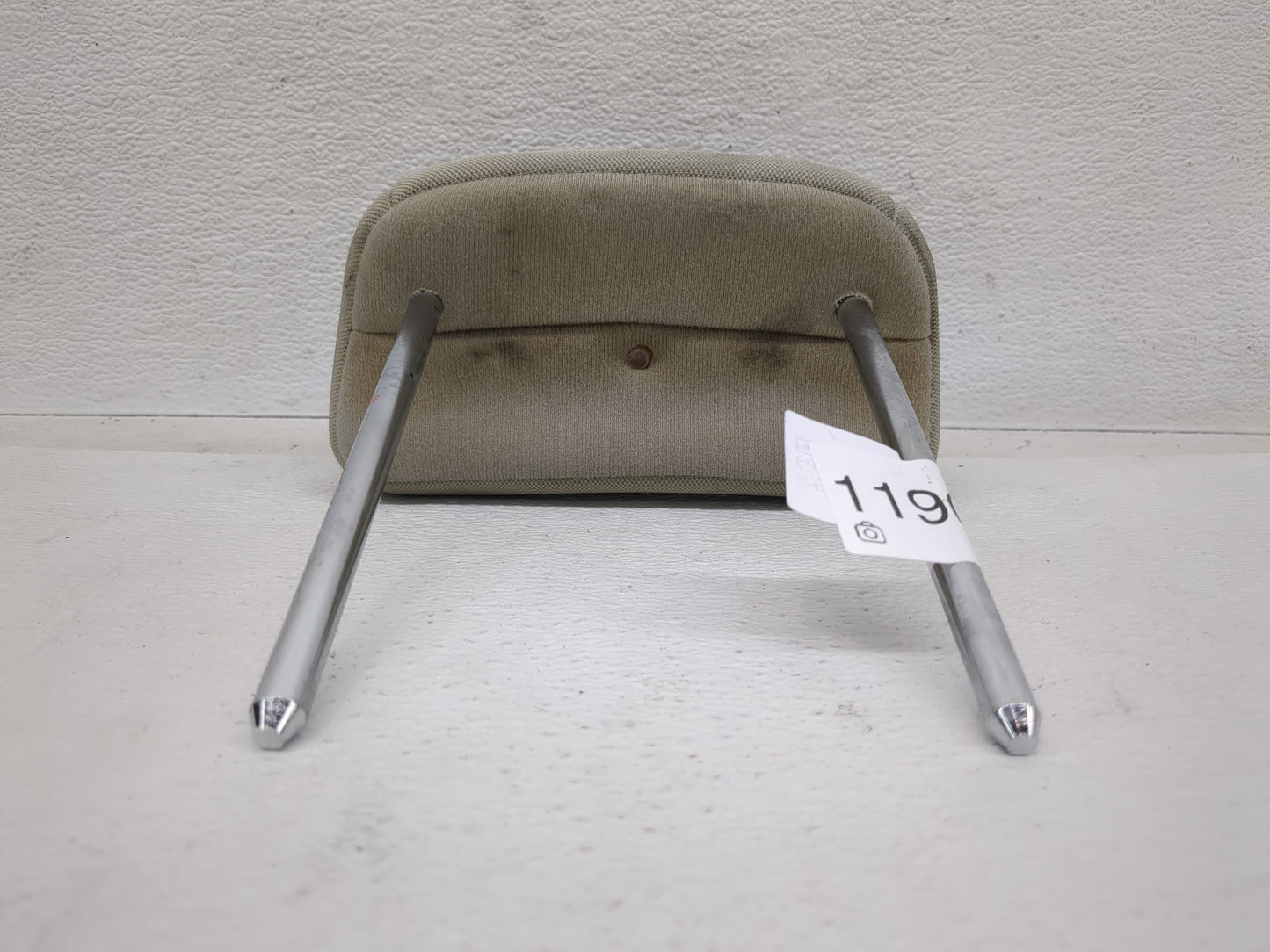 2012-2015 Kia Rio Headrest Head Rest Front Driver Passenger Seat Fits Fits 2012 2013 2014 2015 OEM Used Auto Parts - Oemused
