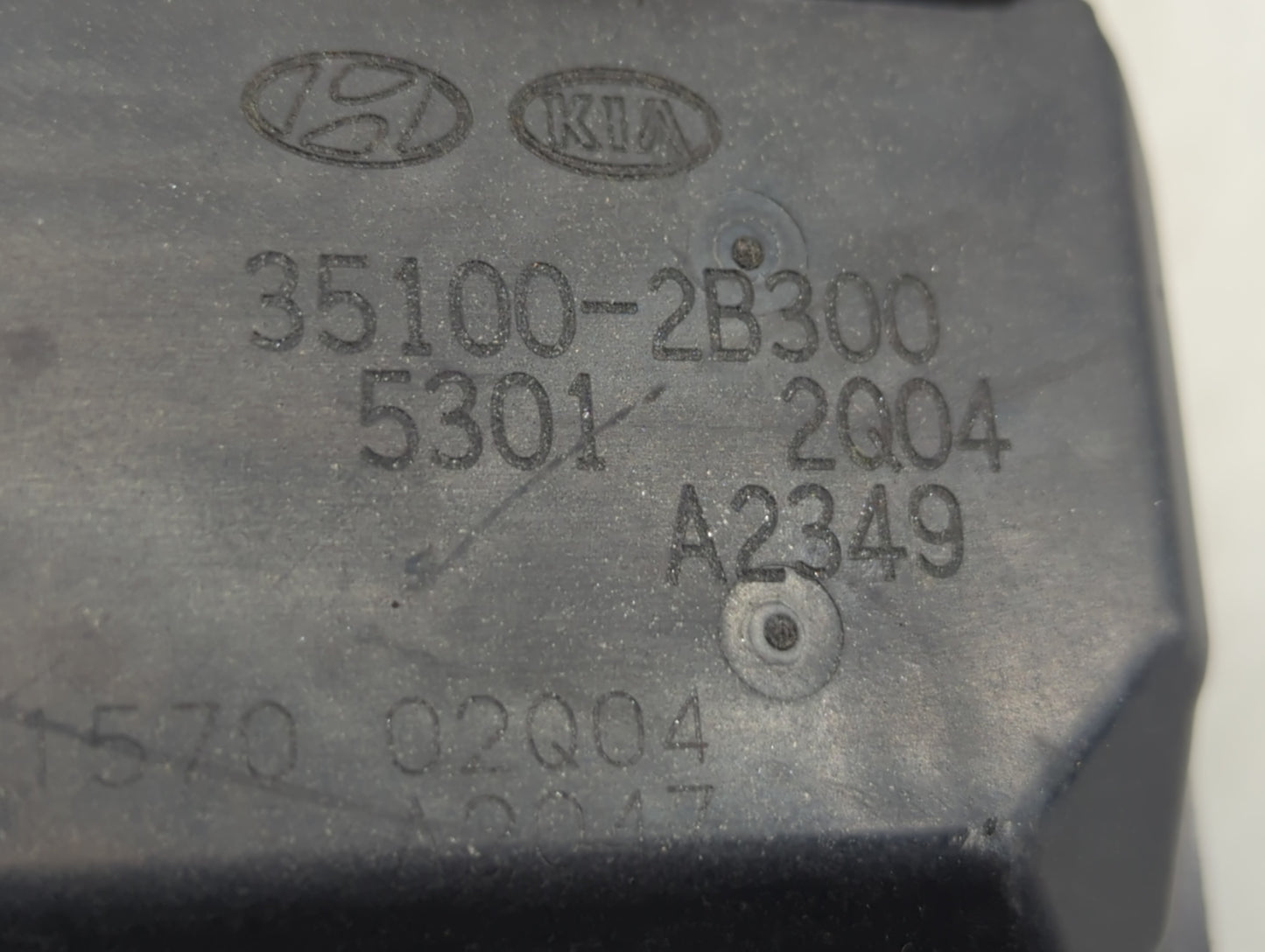 2012-2019 Kia Rio Throttle Body P/N:35100-2B300 Fits Fits 2012 2013 2014 2015 2016 2017 2018 2019 OEM Used Auto Parts - Oemu