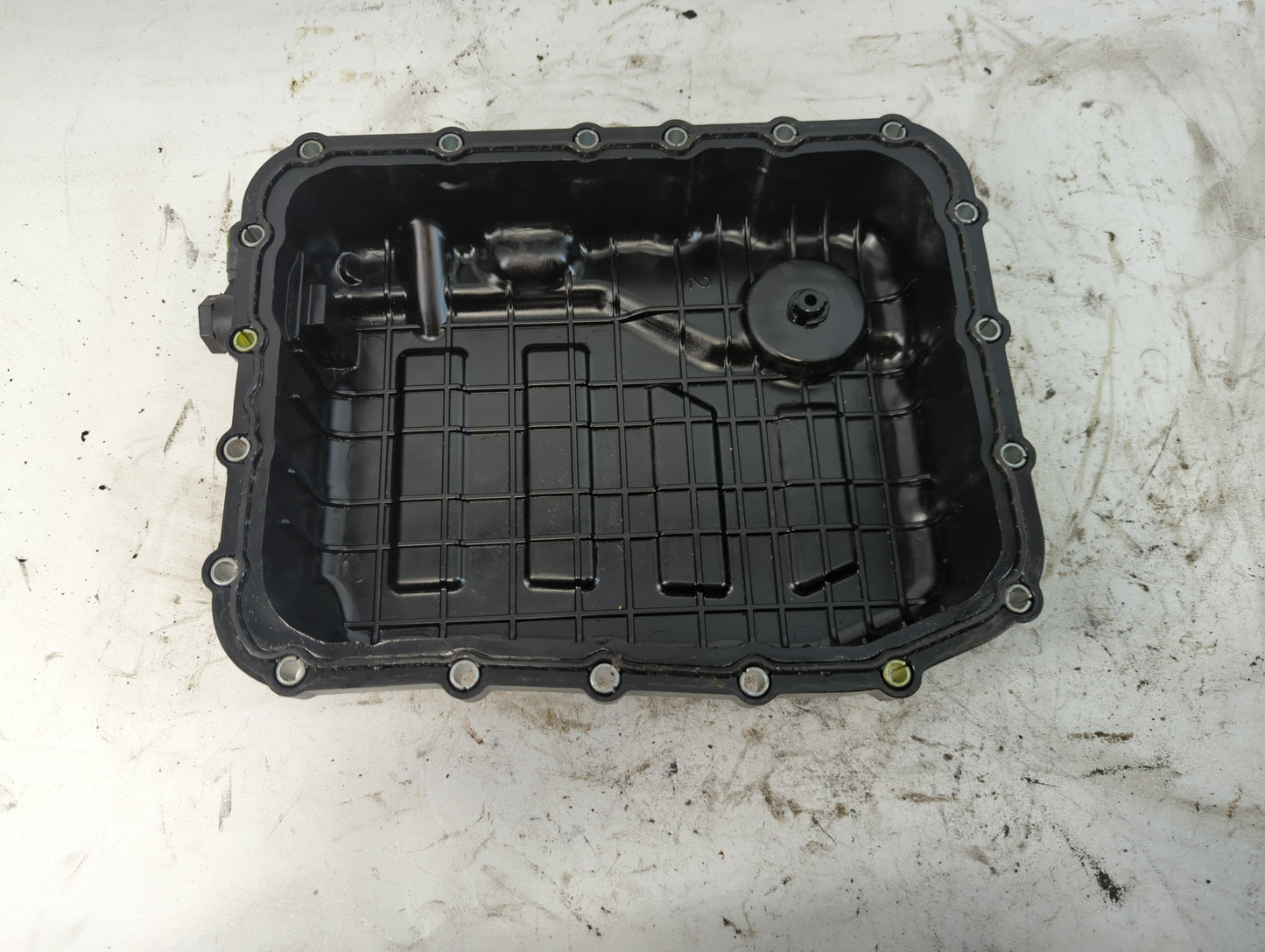 2012-2019 Kia Rio Engine Oil Pan P/N:45280-26101 Fits Fits 2010 2011 2012 2013 2014 2015 2016 2017 2018 2019 OEM Used Auto P