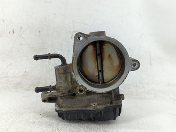 2011-2013 Kia Sorento Throttle Body P/N:351003C700 Fits Fits 2010 2011 2012 2013 2014 OEM Used Auto Parts