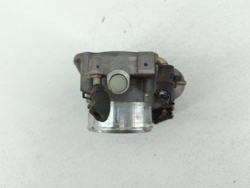 2012-2015 Kia Sorento Throttle Body P/N:904501 0001 35100-2G700 Fits Fits 2011 2012 2013 2014 2015 2016 OEM Used Auto Parts