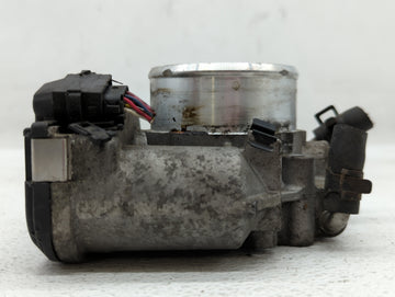 2012-2015 Kia Sorento Throttle Body P/N:35100-2G700 Fits Fits 2011 2012 2013 2014 2015 2016 OEM Used Auto Parts
