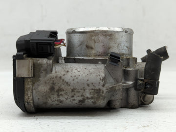 2012-2015 Kia Sorento Throttle Body P/N:35100-2G700 Fits Fits 2011 2012 2013 2014 2015 2016 OEM Used Auto Parts