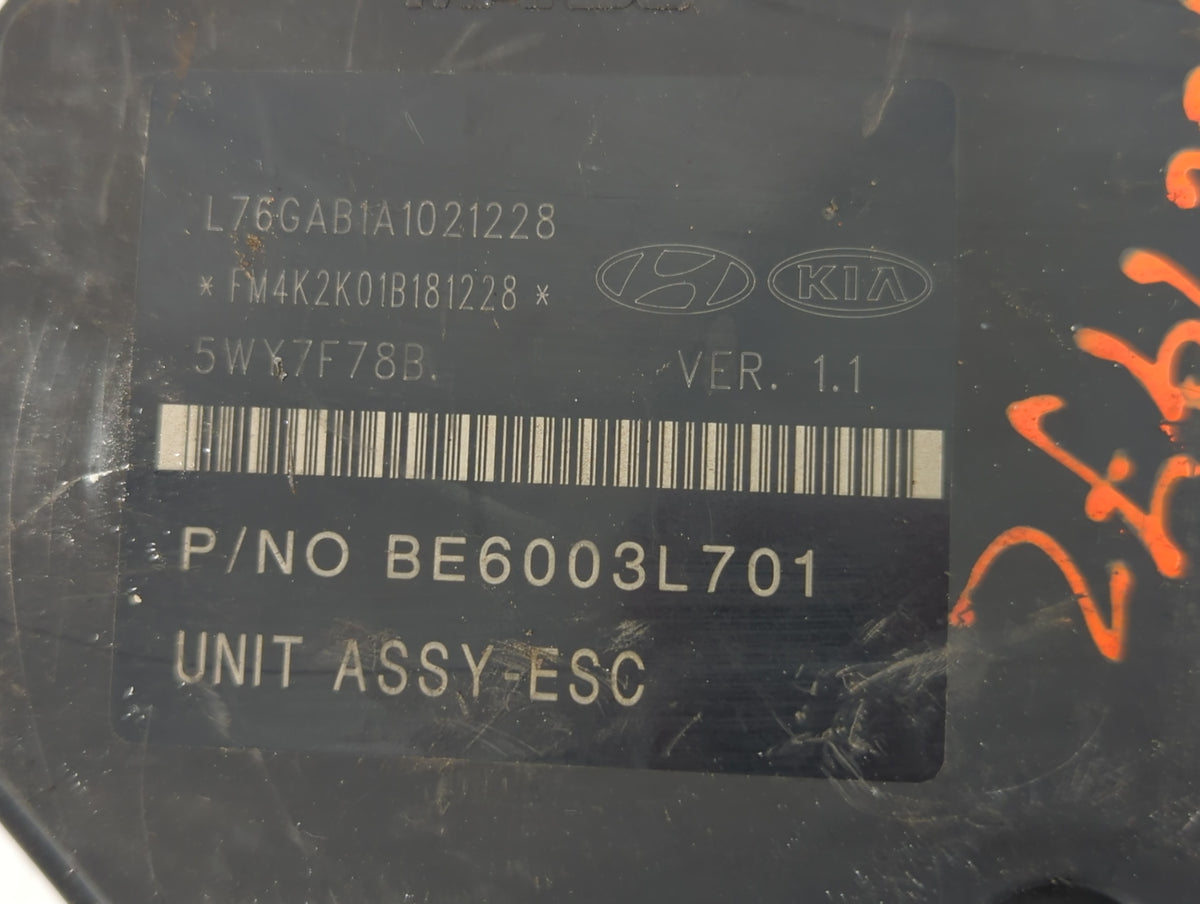 2013 Kia Sorento Anti-Lock Brake ABS Pump Module Actuator OEM P/N:BE6003L701 Fits OEM Used Auto Parts - Oemusedautoparts1.co