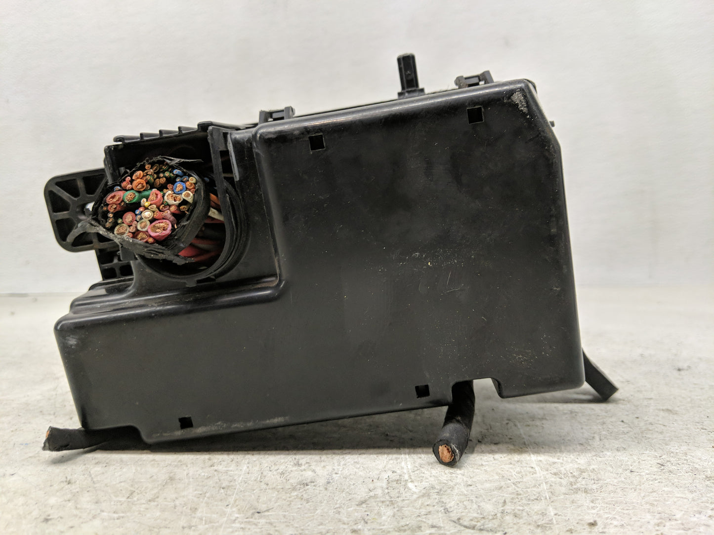 2012-2013 Kia Soul Fusebox Fuse Box Panel Relay Module Fits Fits 2012 2013 OEM Used Auto Parts - Oemusedautoparts1.com