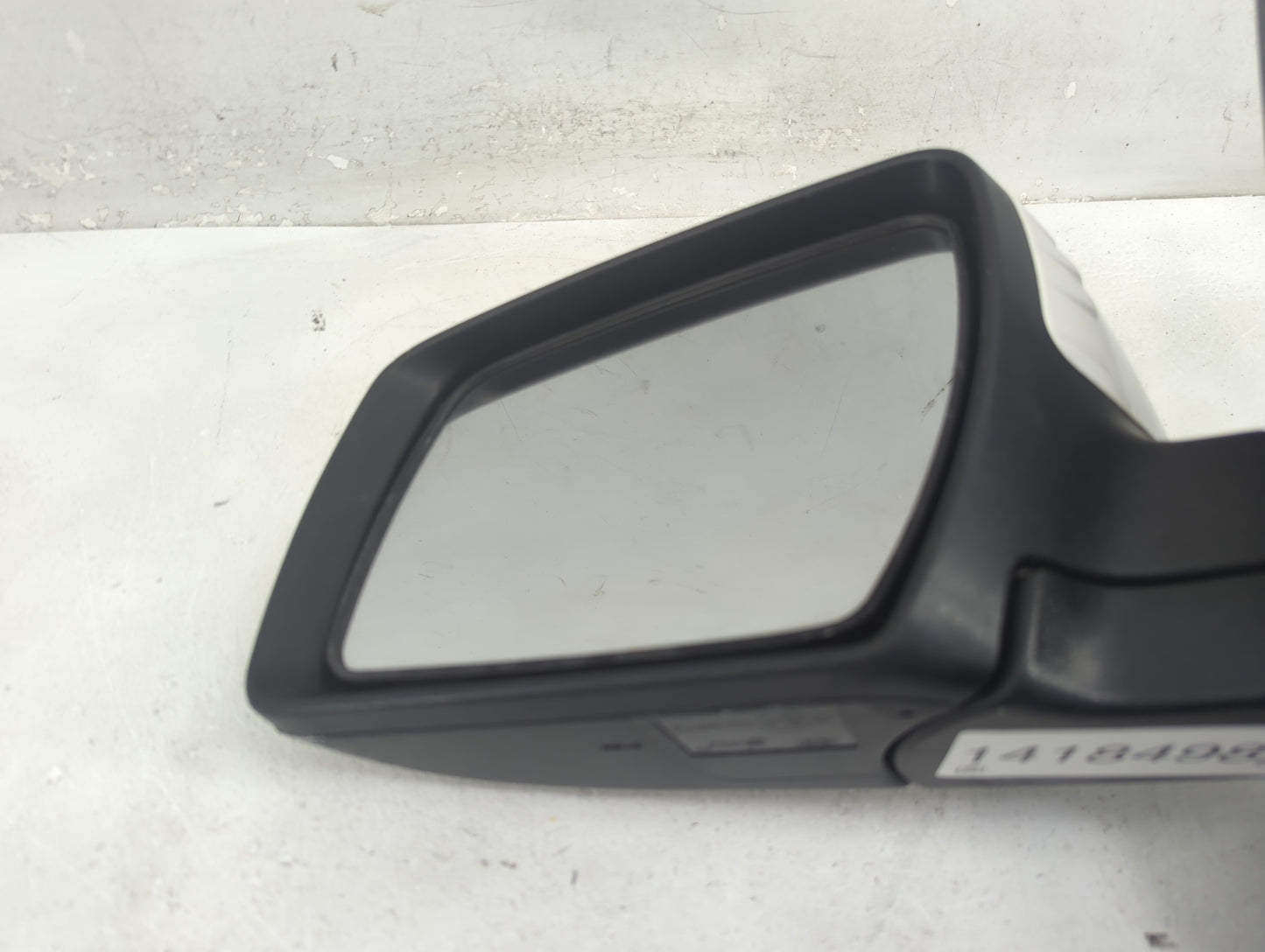 2010-2013 Kia Soul Driver Side View Mirror - Left Door Mirror OEM Used - Oemusedautoparts1.com
