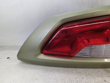 2012-2013 Kia Soul Tail Light Assembly Passenger Right OEM P/N:92402-2K5 Fits Fits 2012 2013 OEM Used Auto Parts
