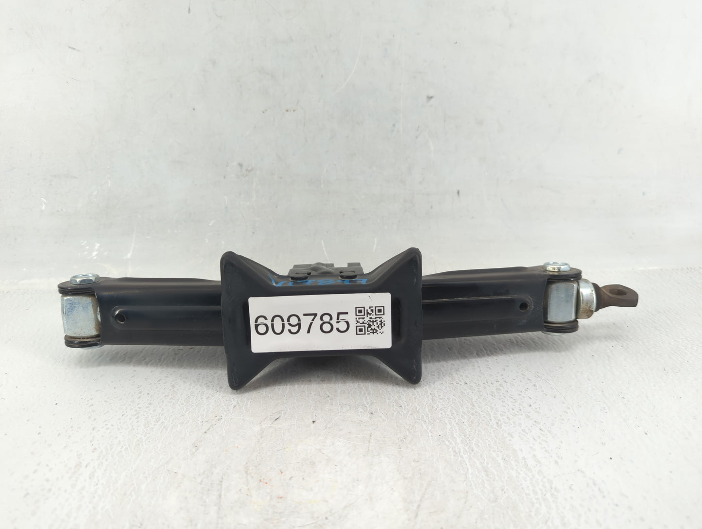 2013 Kia Soul Spare Scissor Car Jack - Oemusedautoparts1.com