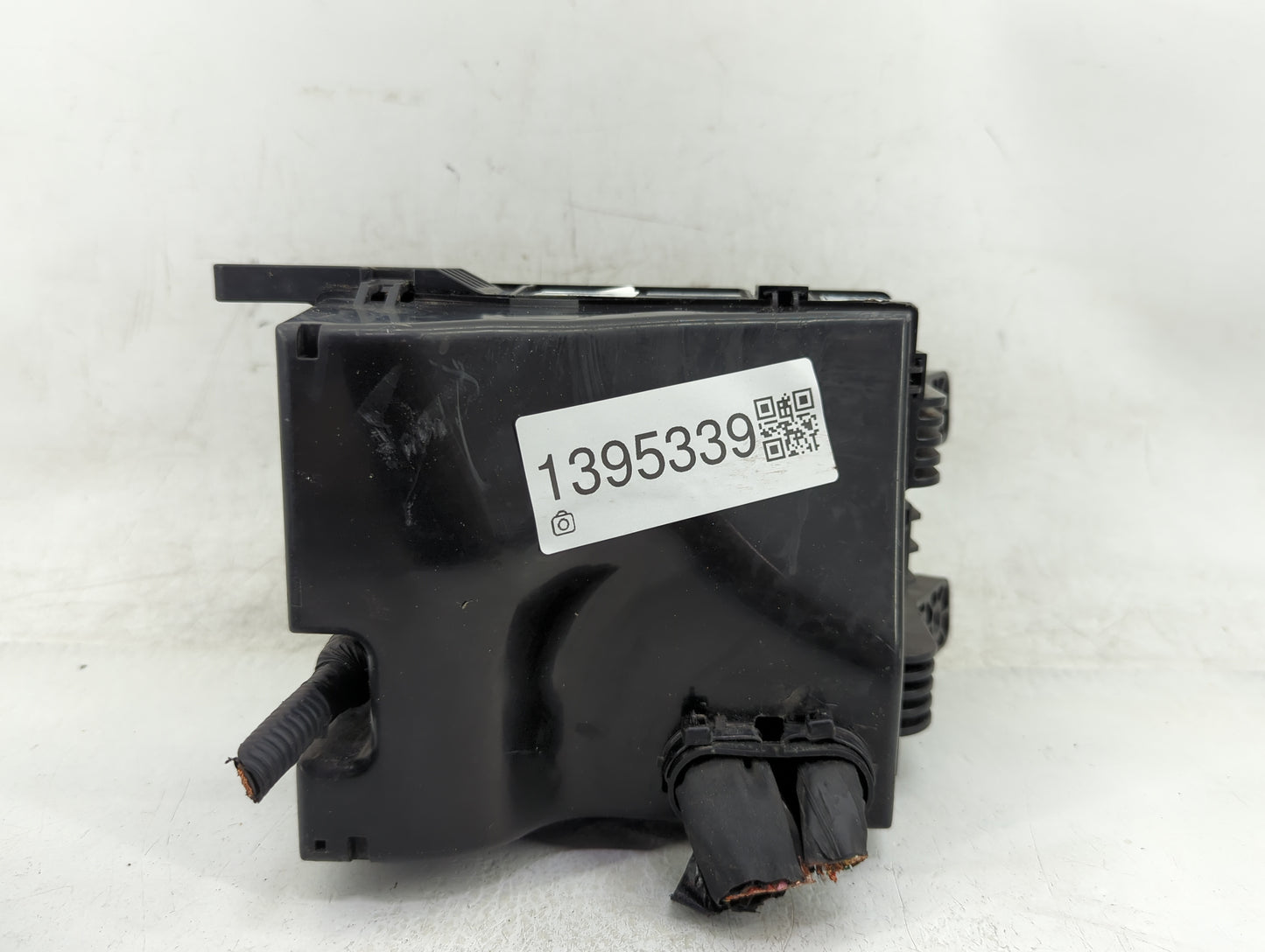 2011-2013 Kia Sportage Fusebox Fuse Box Panel Relay Module P/N:91402-2S074 Fits Fits 2011 2012 2013 OEM Used Auto Parts - Oe