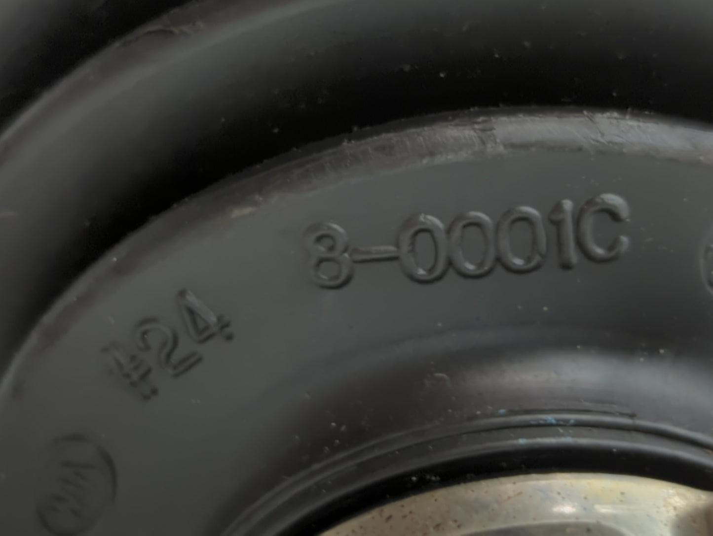 2011-2013 Kia Sportage Axle Shaft Front Driver Cv C/v - Oemusedautoparts1.com