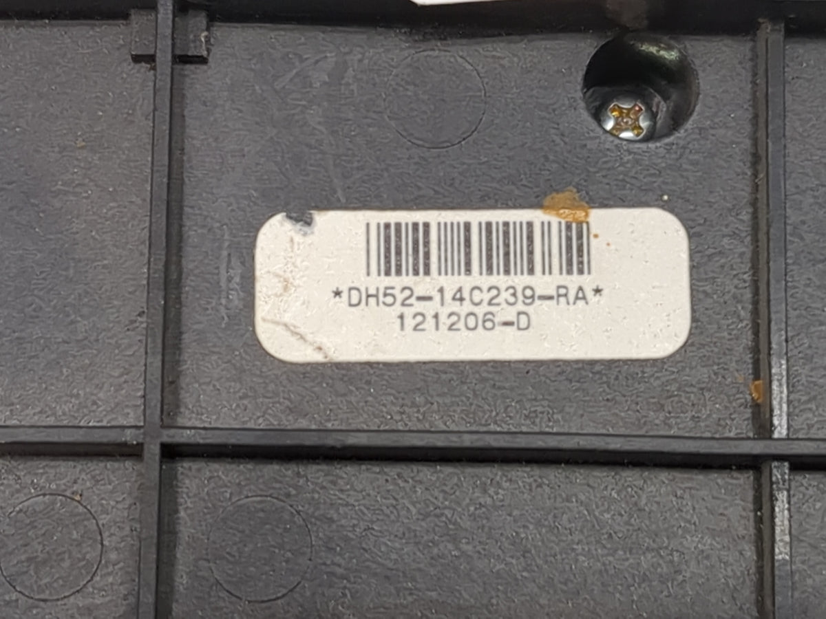 2013-2015 Land Rover Lr2 Climate Control Module Temperature AC/Heater Replacement P/N:DH52-14C239-RA Fits Fits 2013 2014 201