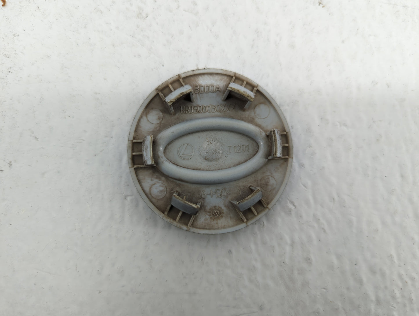 2013 Land Rover Lr4 Rim Wheel Center Cap Silver - Oemusedautoparts1.com