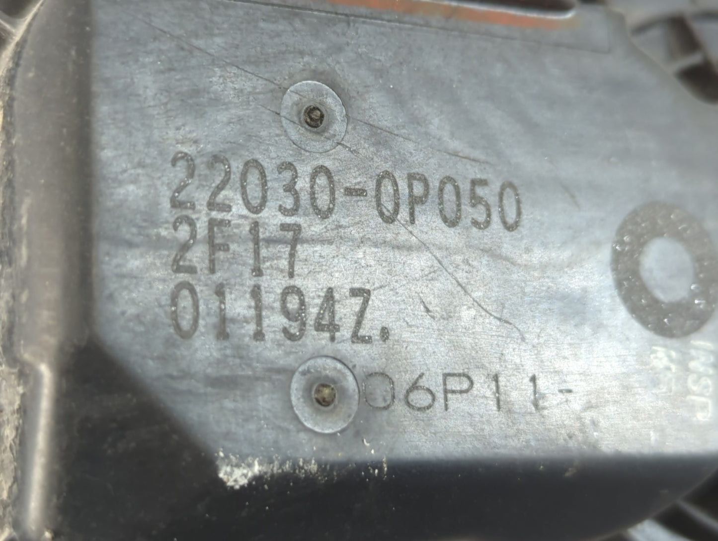 2007-2018 Lexus Es350 Throttle Body P/N:22030-0P050 Fits OEM Used Auto Parts - Oemusedautoparts1.com