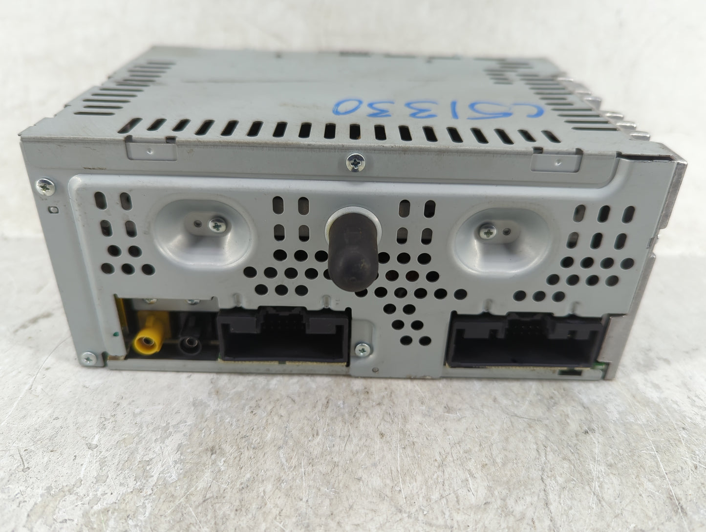 2013 Lincoln Mks Radio AM FM Cd Player Receiver Replacement P/N:DA5T-19C107-CF Fits OEM Used Auto Parts - Oemusedautoparts1.