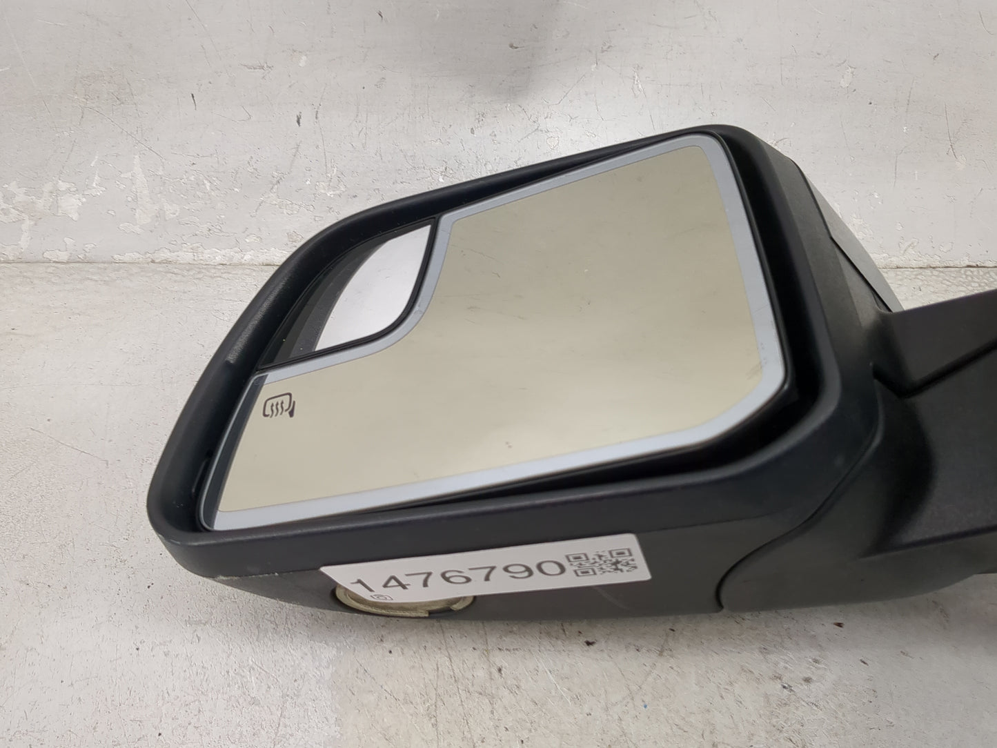 2011-2015 Lincoln Mkx Driver Side View Mirror - Left Door Mirror OEM Used - Oemusedautoparts1.com