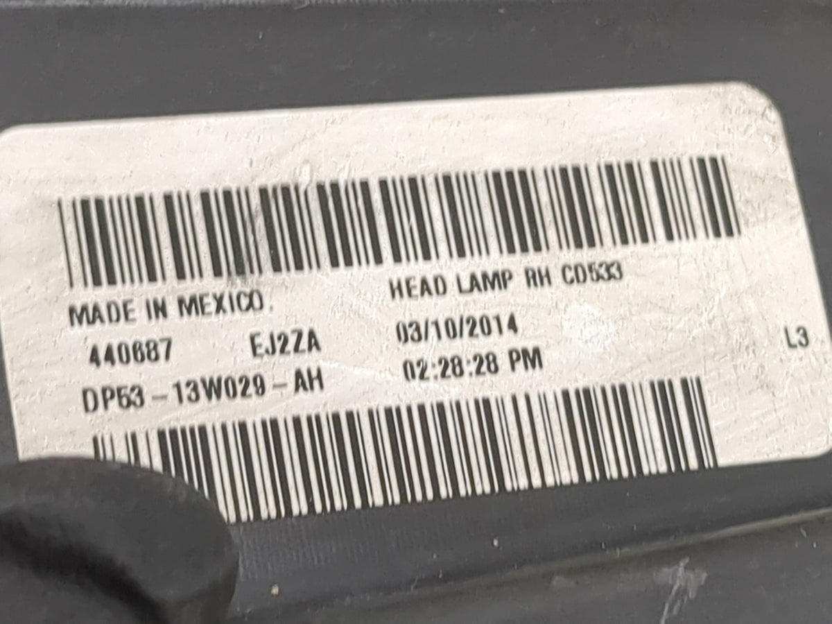 2013 Lincoln Mkz Passenger Right Oem Head Light Headlight Lamp - Oemusedautoparts1.com