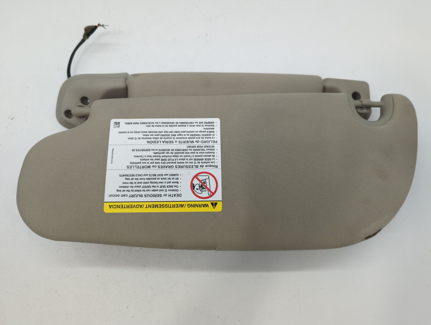 2013 Lincoln Navigator Sun Visor Shade Replacement Passenger Right Mirror Fits OEM Used Auto Parts - Oemusedautoparts1.com