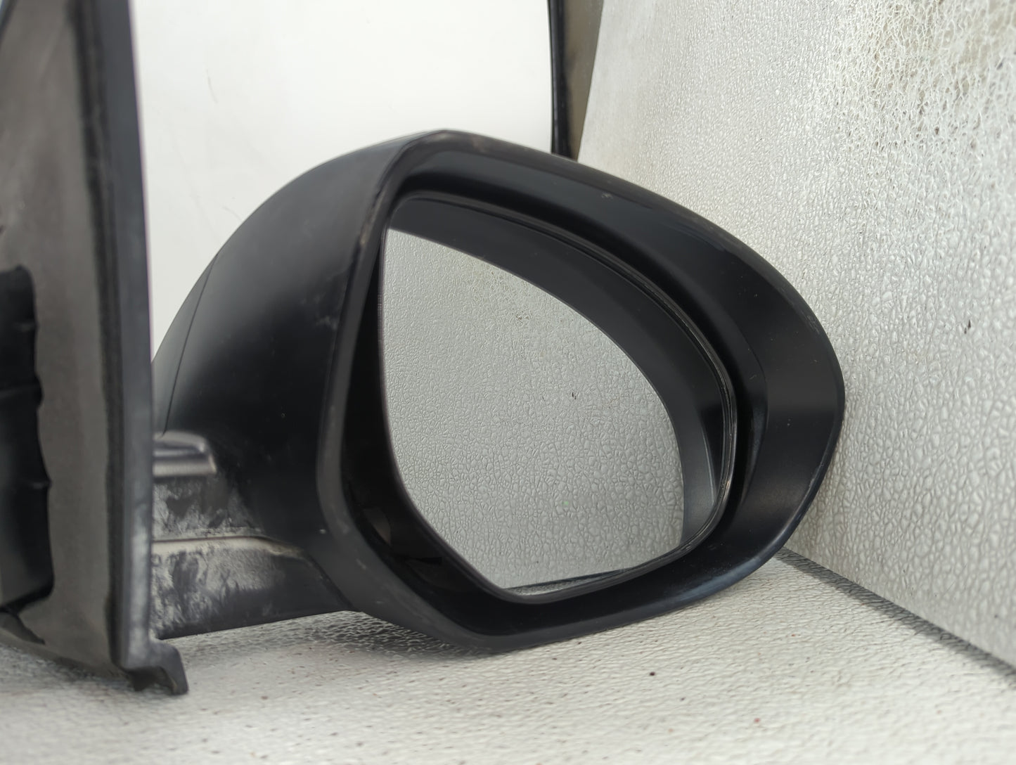 2010-2013 Mazda 3 Passenger Side View Mirror - Right Door Mirror OEM Used - Oemusedautoparts1.com