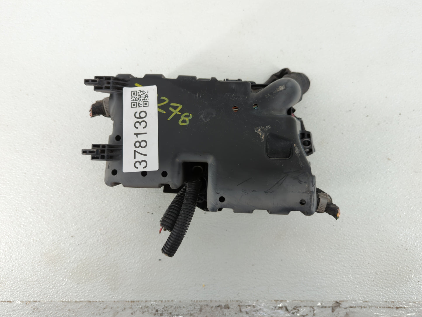 2013 Mazda 3 Fusebox Fuse Box Panel Relay Module P/N:BBM6-66761 BFD2-66761 Fits OEM Used Auto Parts - Oemusedautoparts1.com
