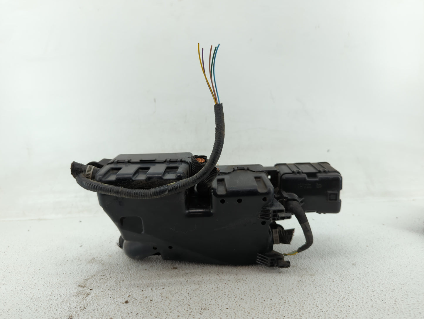 2013 Mazda 3 Fusebox Fuse Box Panel Relay Module P/N:K2441 Fits OEM Used Auto Parts - Oemusedautoparts1.com